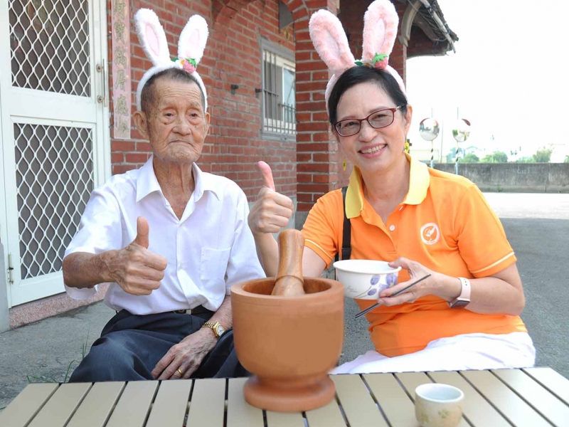 【113月9月12日】中秋揪甘心 切膚之愛攜手在地企業關懷弱勢