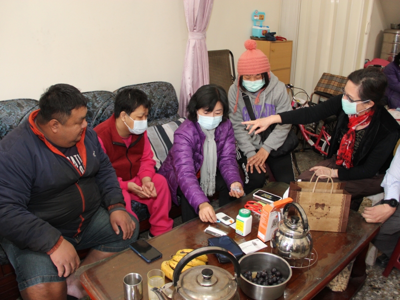 110年1月19日 「切膚之愛連結愛心企業，霸氣捐贈百台血糖機」