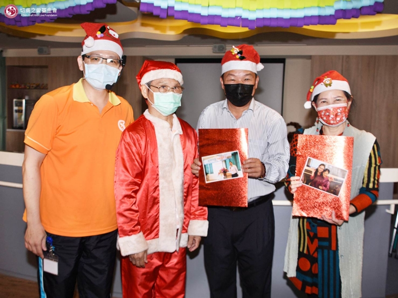 109年12月24日「日照中心歡慶聖誕節☺鄉長送歡樂」